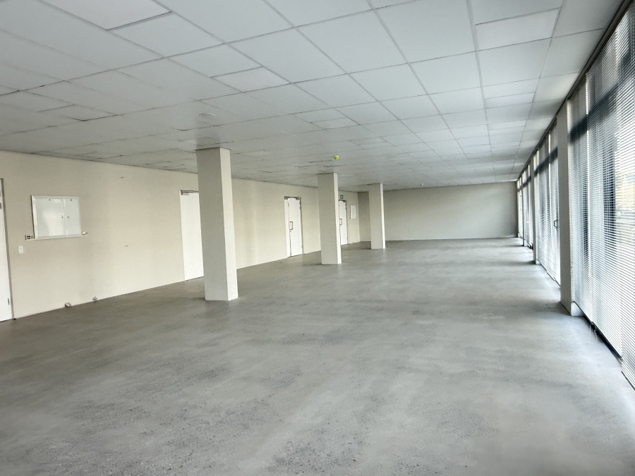 To Let Commercial Property for Rent in Paardevlei Western Cape